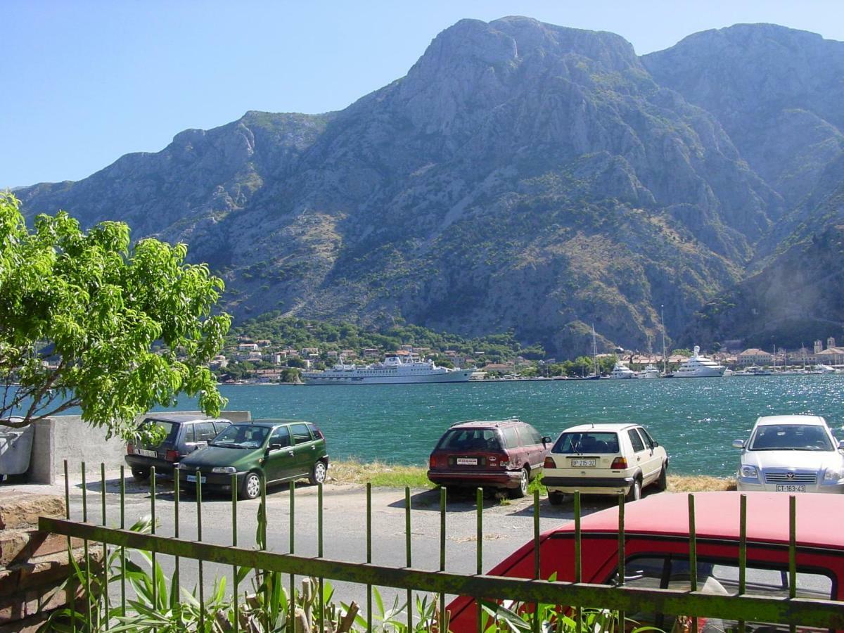 Apartment Mimosa Kotor Exterior foto